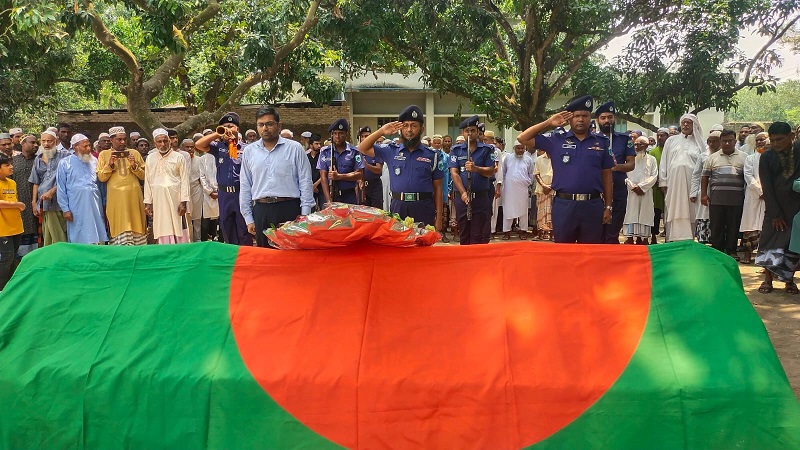চাঁপাইনবাবগঞ্জে বীর মুক্তিযোদ্ধা নজরুল ইসলামের ইন্তেকাল, রাষ্ট্রীয় মর্যাদায় দাফন